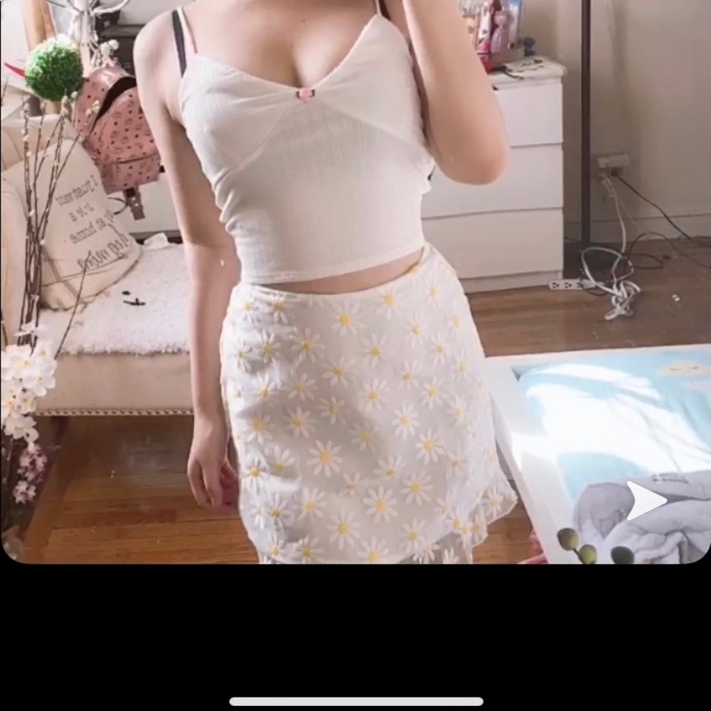 Daisy skirt - Picture 3 of 3